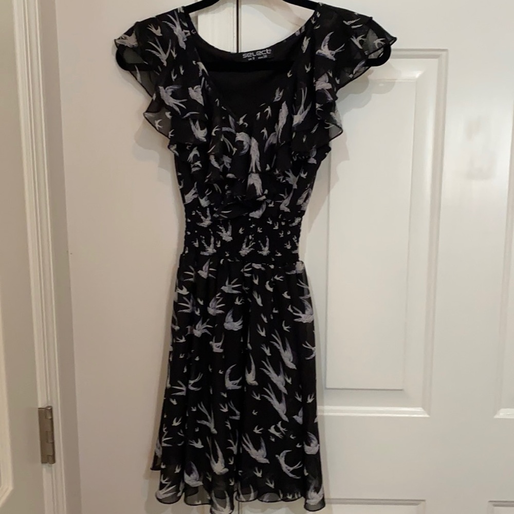 SELECT dress